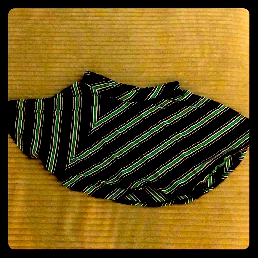 SO skater striped skirt